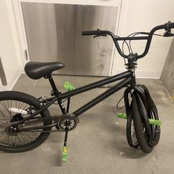 Kent 20” BMX kids Bike