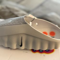 Nike Mind Sz 11 Slides 01 Retro 