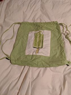 Green popsicle pull backpack