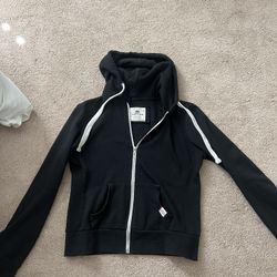 zip up black hoodie