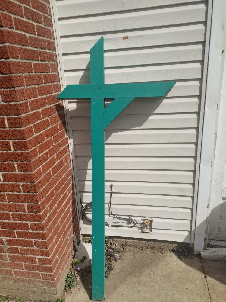 Wood mailbox Poll