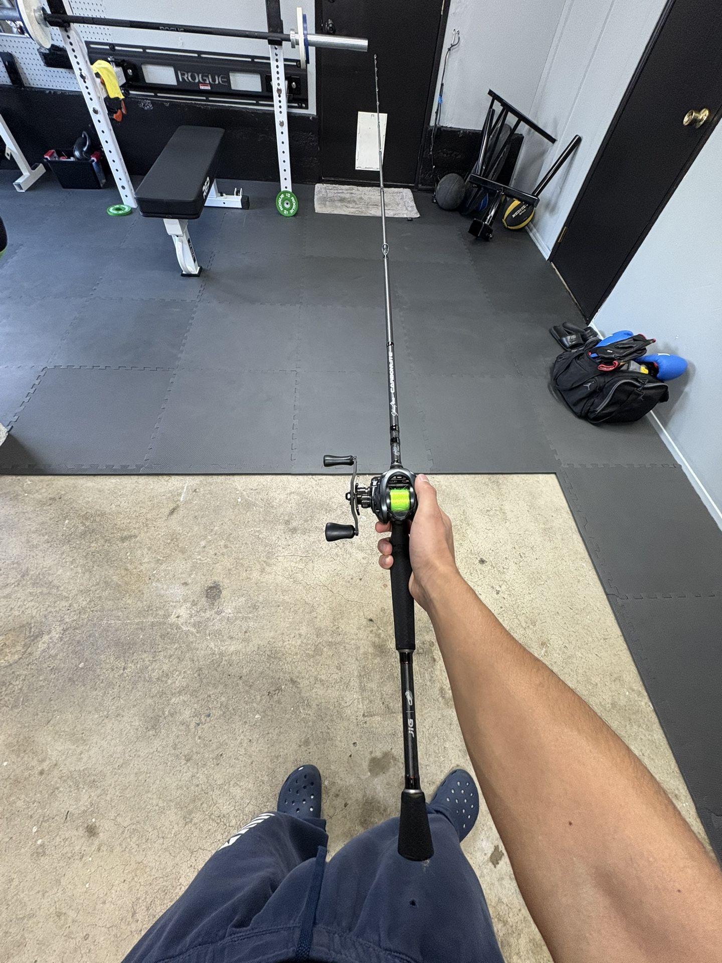 Carbon Lite Baitcaster