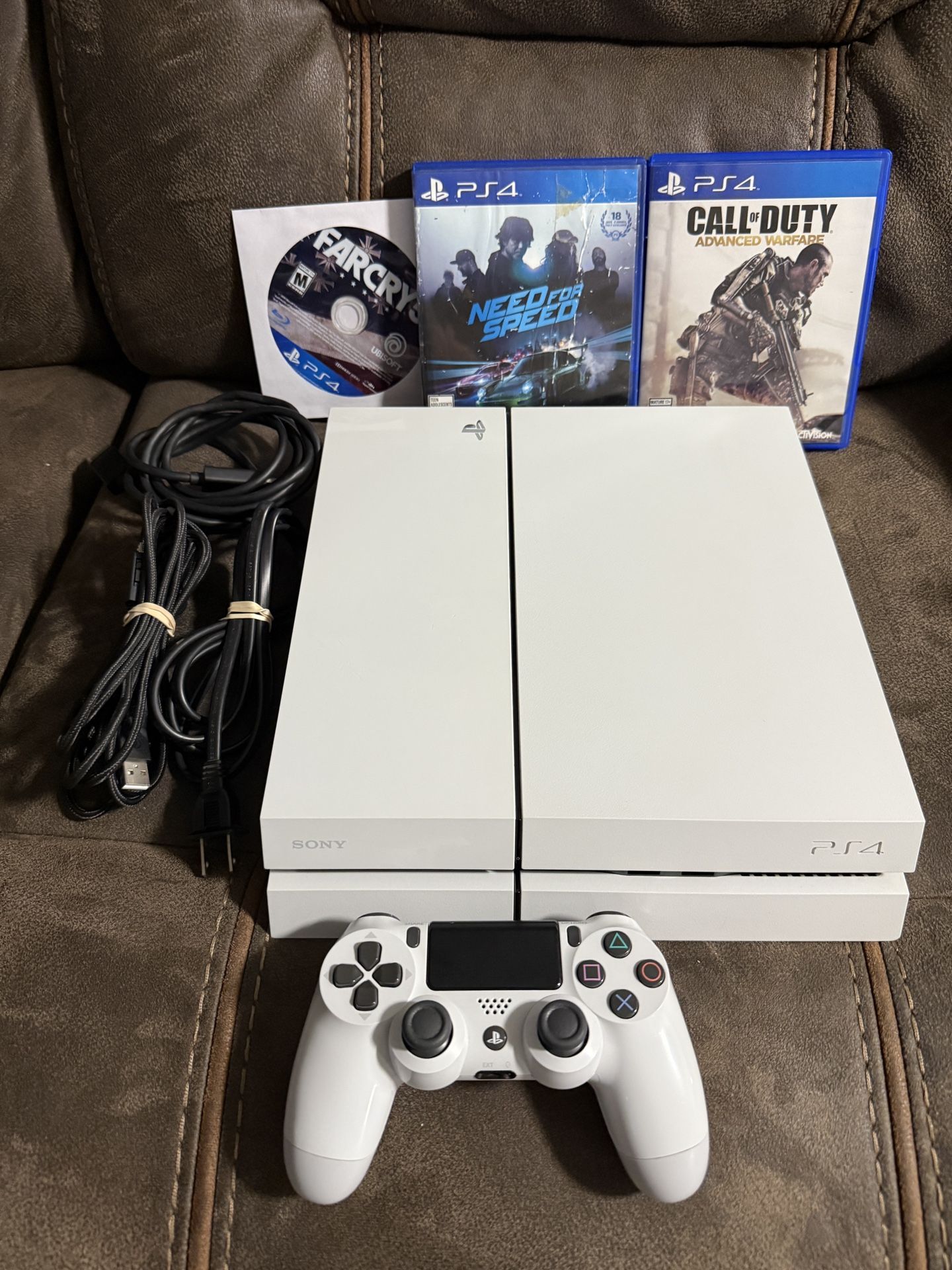 PS4 Console 500 GB White K77