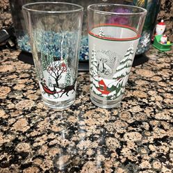 Beautiful Christmas Big Galsess Each $5