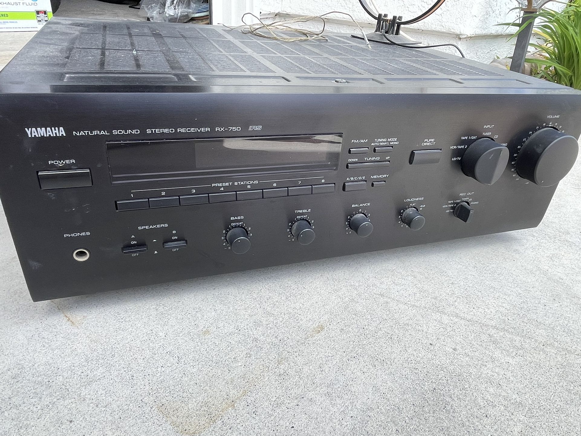 Yamaha RX-750 Paradigm Speakers