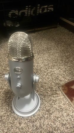 Microphone