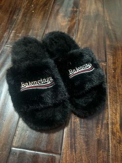 Balenciaga fur slides black