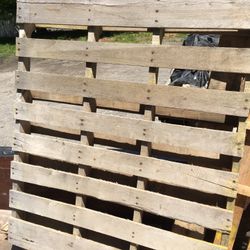  Pallets 