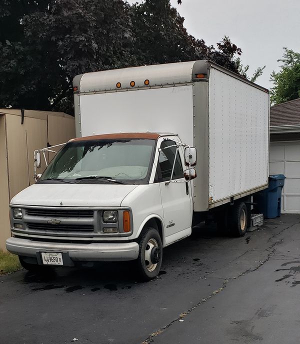 2000 Chevy Express 3500 Dually Box Truck for Sale in Bensenville, IL