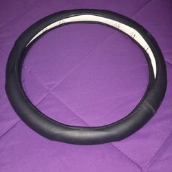 Steering wheel cover