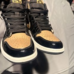 Gold toe 1s