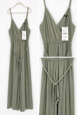 Zara Green Jumpsuit – Size XS (New)