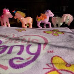 My Little Pony And 5 My Little Pony Toy's 