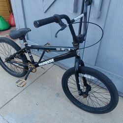 BMX.     20"tires 