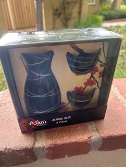 Sake Set --- No Alcohol or Sake Included