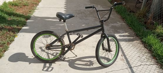 DK BMX bike