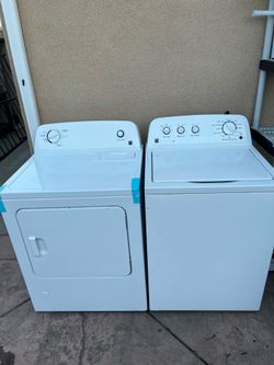 Kenmore washer and gas dryer