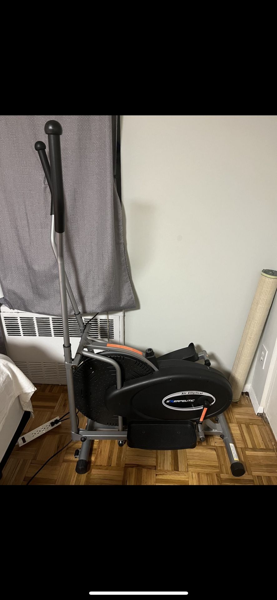 Elliptical Machine ( QUEENS PICKUP ONLY)