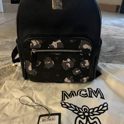 MCM CAVE07 BLACK BACKPACK