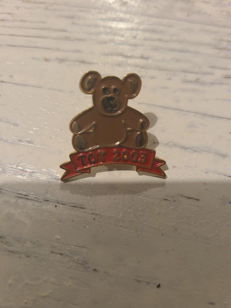 Toys for tots 2003 pin