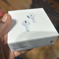White Bluetooth Airpod Headphones Read Description 