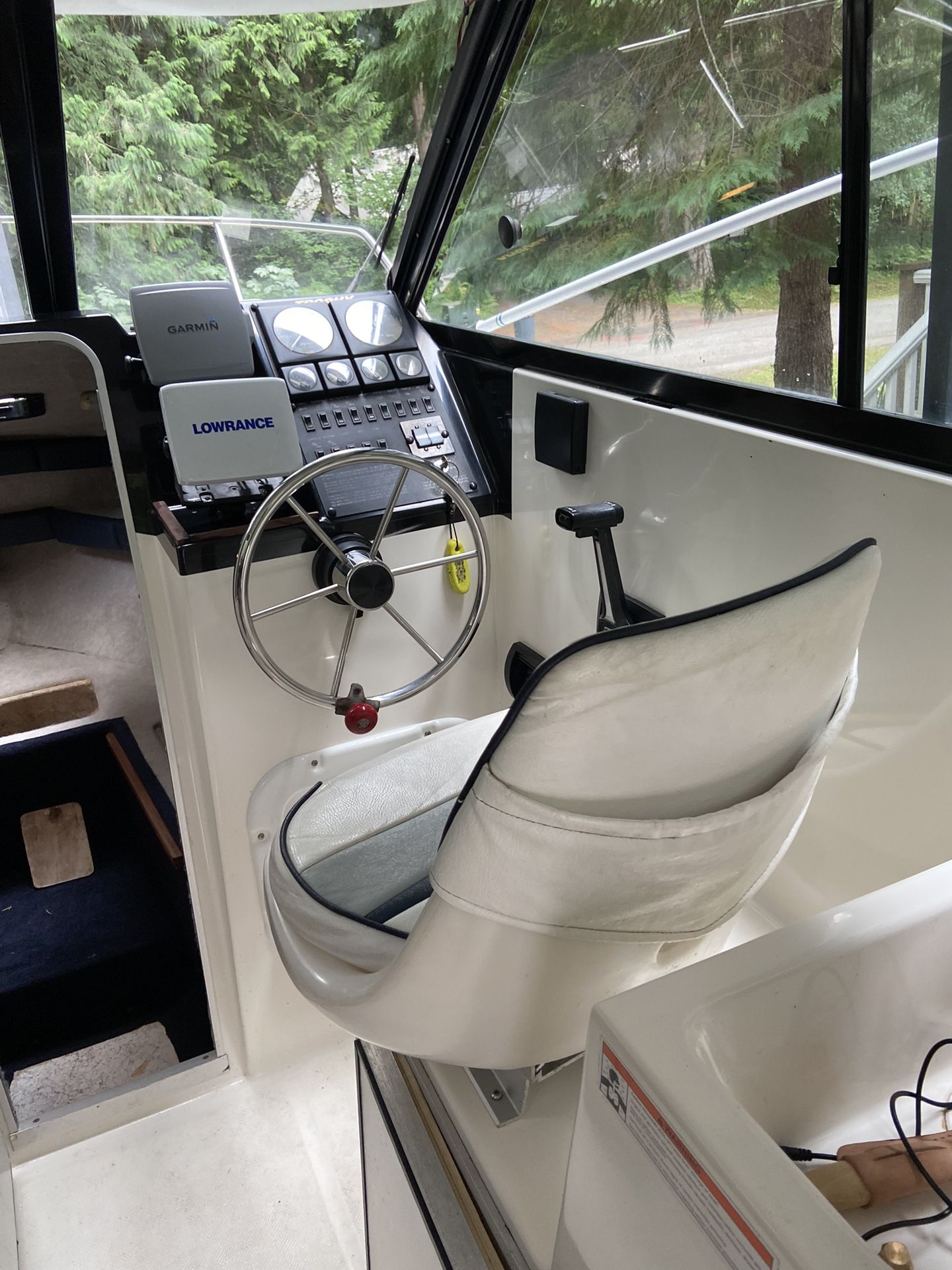 Bayliner Trophy 2359 - Alaskan Hardtop
