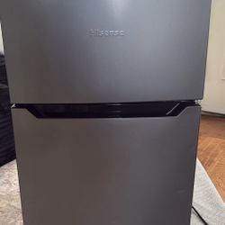 Mini Fridge With Freezer