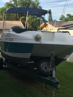 BAYLINER RENDEZVOUS 26.59