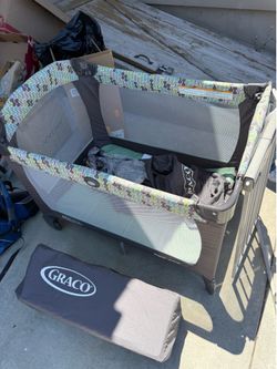 GRACO Baby Bassinet / Pack N Play