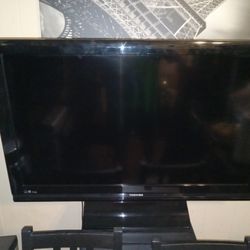 Toshiba  42 " Flat-screen  TV