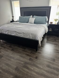 Bed room set (king bed, dresser, nightstands)