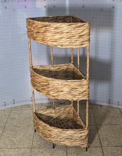 Wicker 3-tier corner shelf