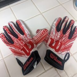 Size L Wilson Sports Gloves. Receiver Must Have! 
