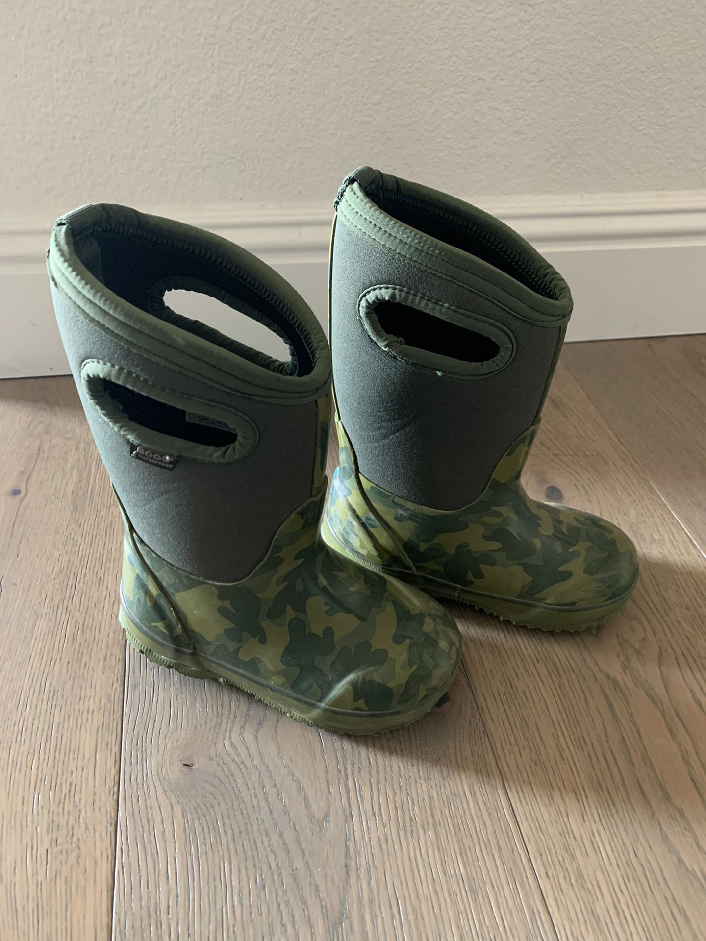 Rain Boots (kids Size 10)