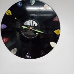 Old Vinyl Record Clock