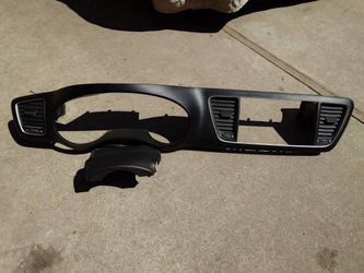 2015-18 Kia Sedona Dash Bezel / Trim