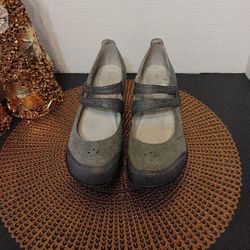 Jambu Scarlet Sandals Size 9.5