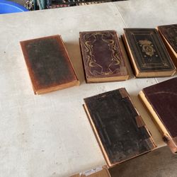 Vinyage Books