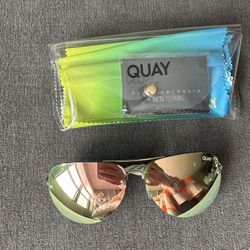QUAY Mirrored Aviators NEW, MINT