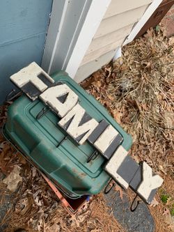 FAMILY Sign Coat Hooks