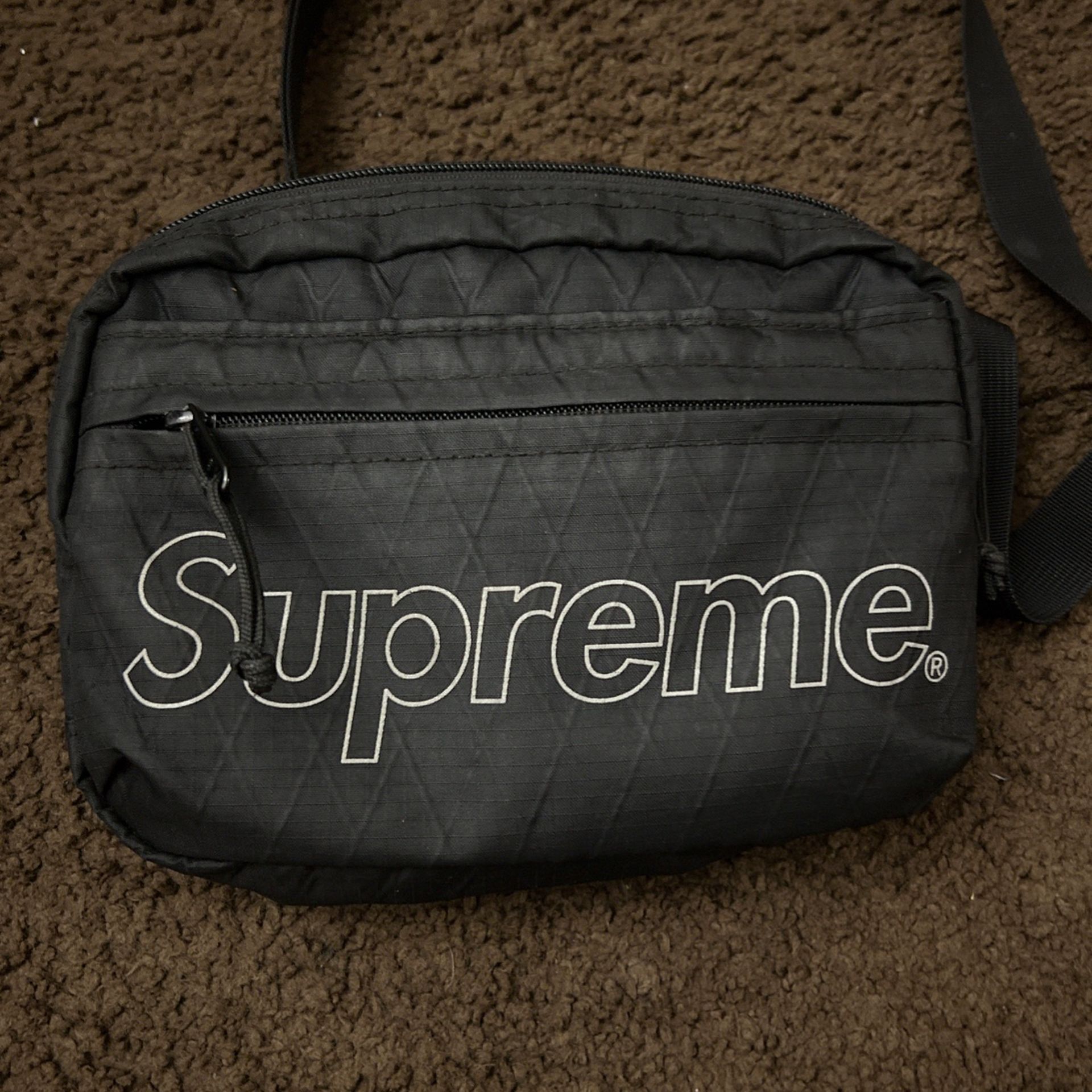 Supreme shoulder bag