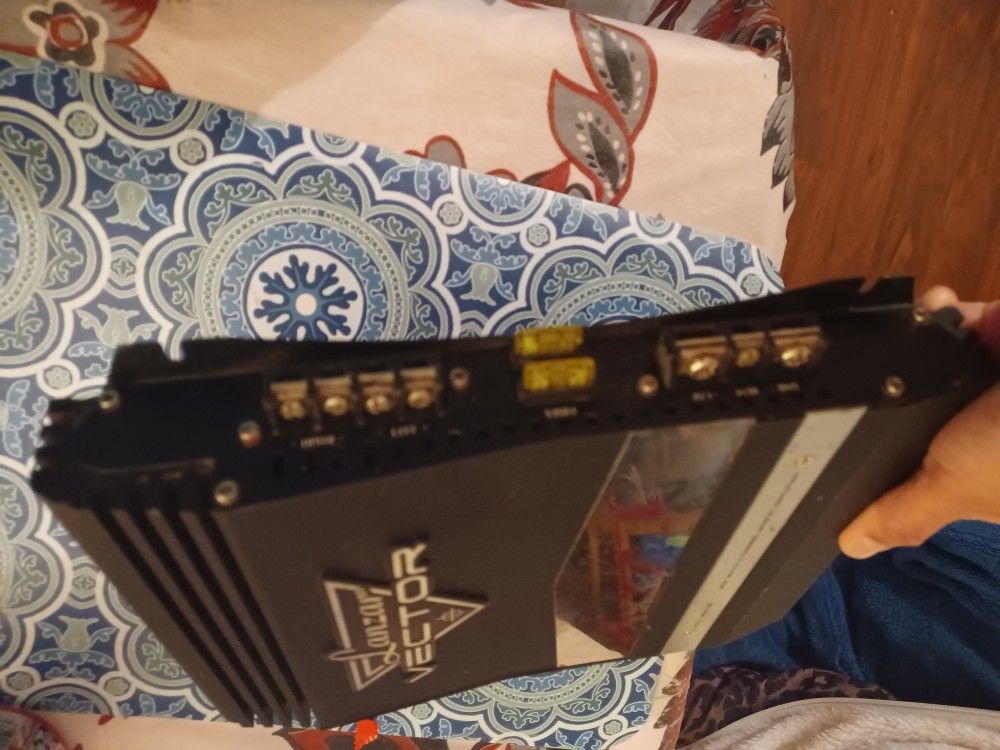 Car Amplifier
