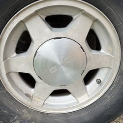 GMC 2004 Yukon Rims 16”