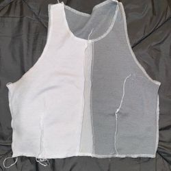 Medium WHITE/GREY Crop too