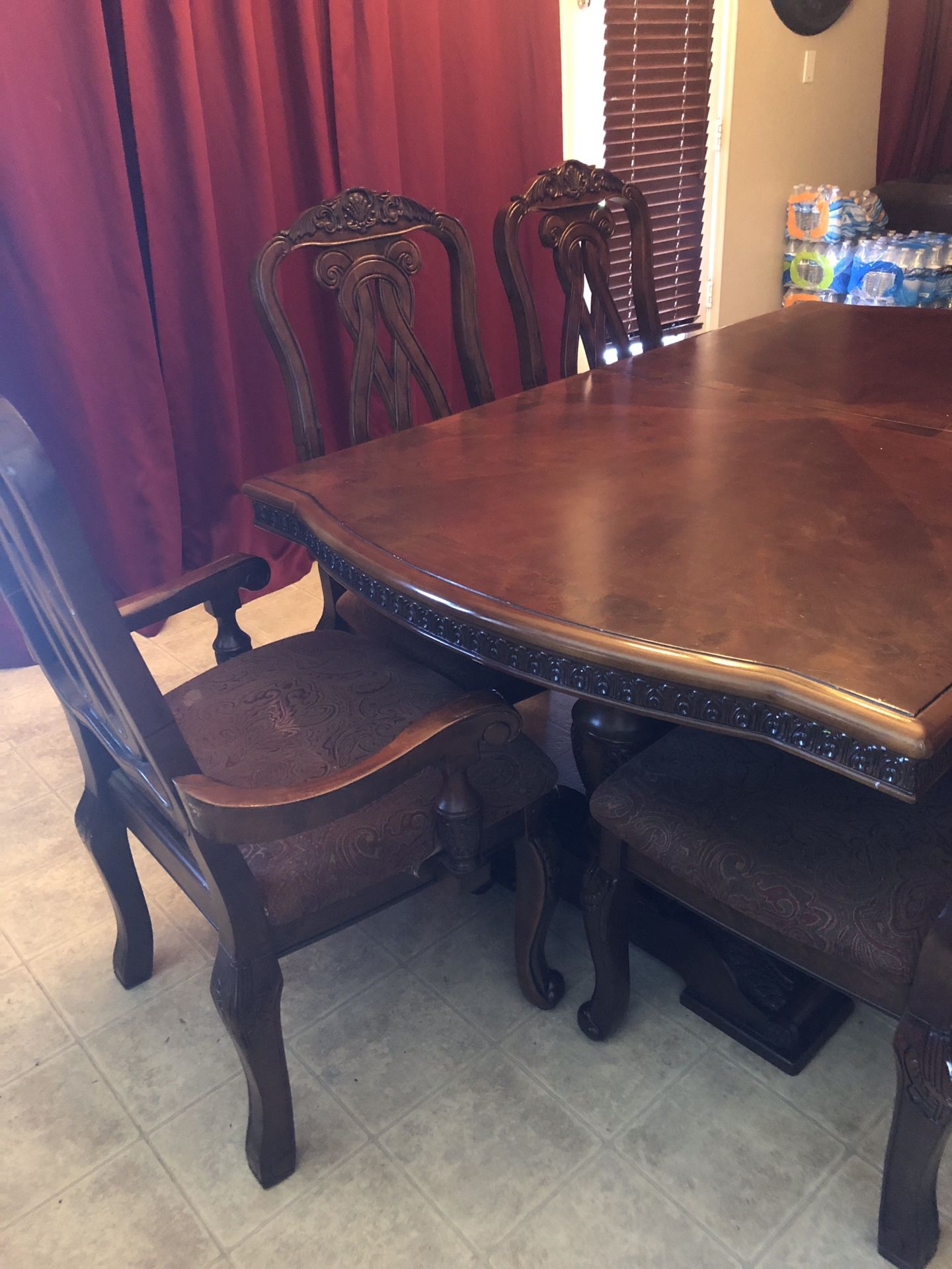 Elegant dining room table