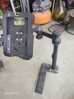 Ipad Extendable Mount For Any Truck