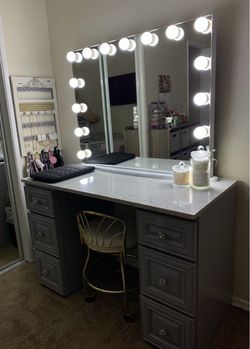 Vanity & Mirror