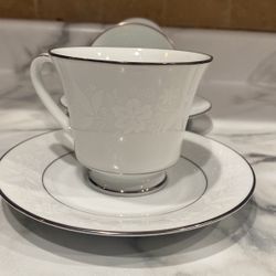 NORITAKE Cups/ Saucers, Sugar Holder, Wind ham Creamer #6909  made In Japan