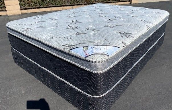 Queen Orthopedic Bamboo Pillow Top!!