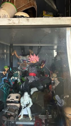Anime figures $10-$30